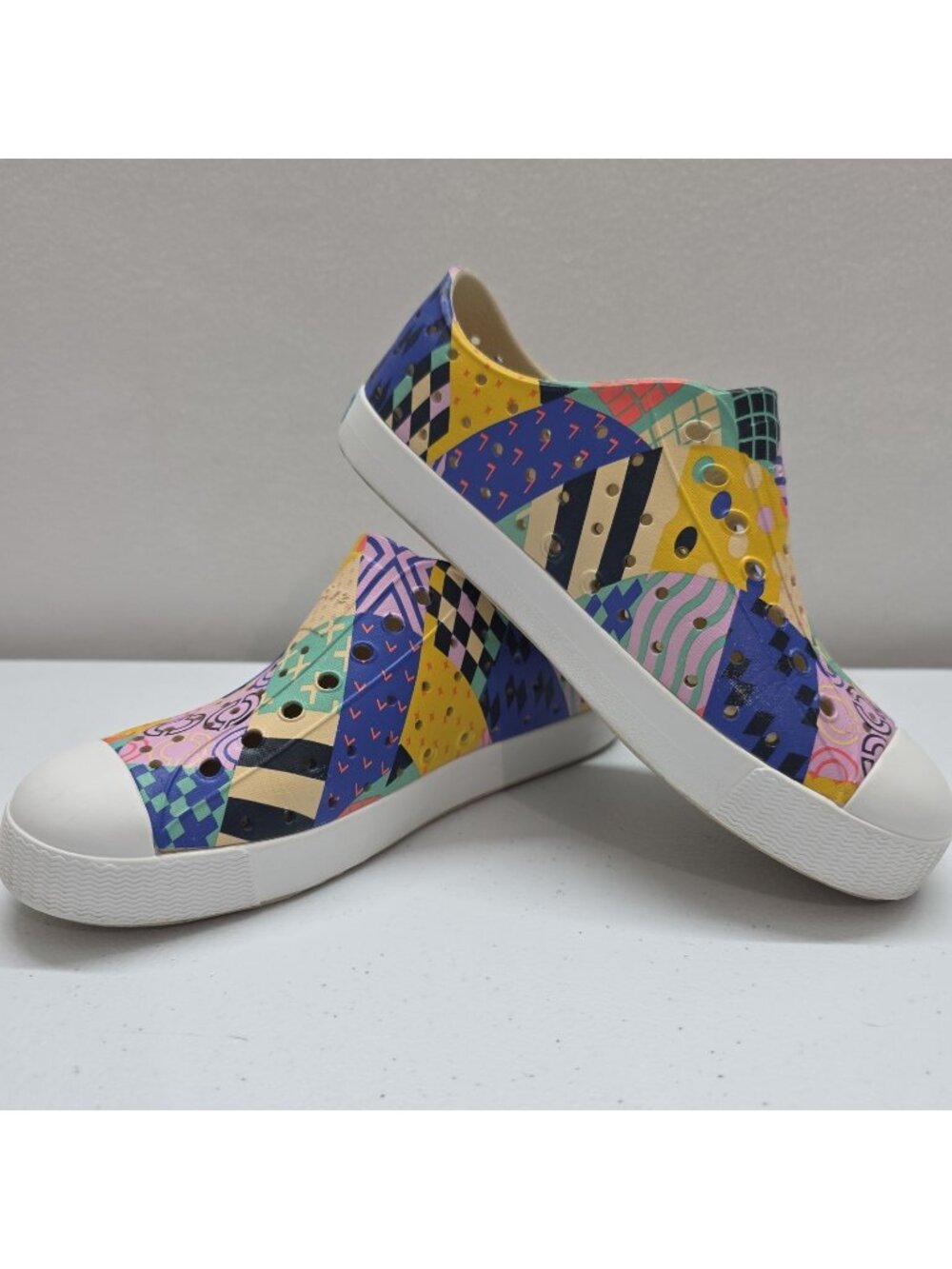 NATIVE Shoes Jefferson Sugarlite Multicolor Patchwork Kids Juniors Size 2 EUC